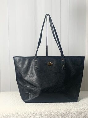 Coach | Bags | Coach 206 Soho Signature Buckle Flap Side Pockets